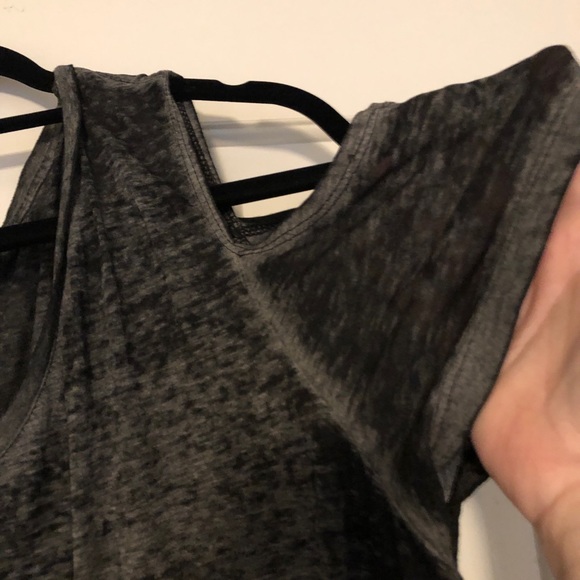 * NWOT Macy’s Style & Co flirty cold shoulder top - Picture 3 of 6